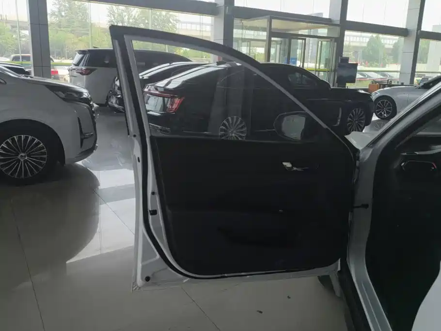 Yixuan GS 2024 Mach Edition 1.5L Automatic Star Edition купить на сайте DeffCars