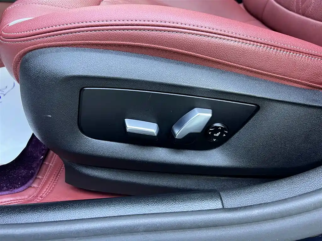 BMW 5 Series 2022 facelift 530Li leading M sports package купить на сайте DeffCars