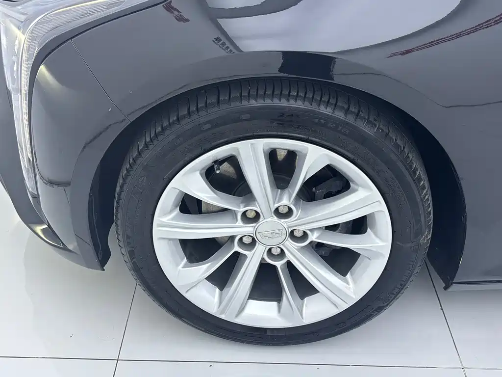 Cadillac CT5 2024 28T Luxury Pro купить на сайте DeffCars