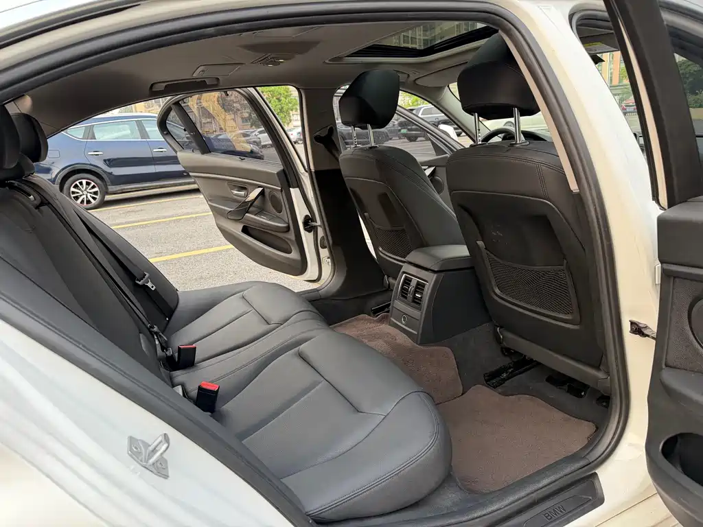 BMW 3 Series 2018 320Li xDrive Fashion купить на сайте DeffCars