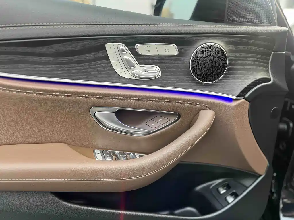 Mercedes-Benz E-Class New Energy 2023 E 350 e L plug-in hybrid sports sedan купить на сайте DeffCars