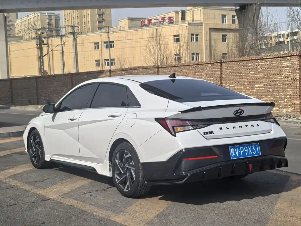 Elantra 2023 1.5L CVT LUX Premium Edition купить на сайте DeffCars