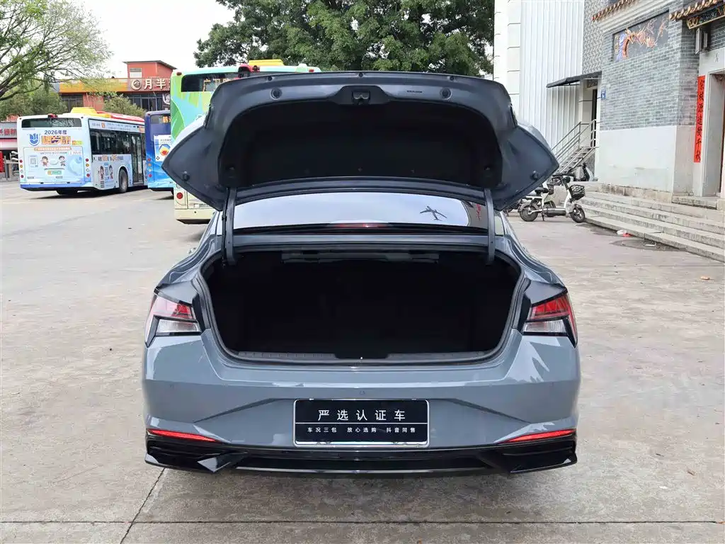 Elantra 2021 1.5L CVT LUX Premium Edition купить на сайте DeffCars