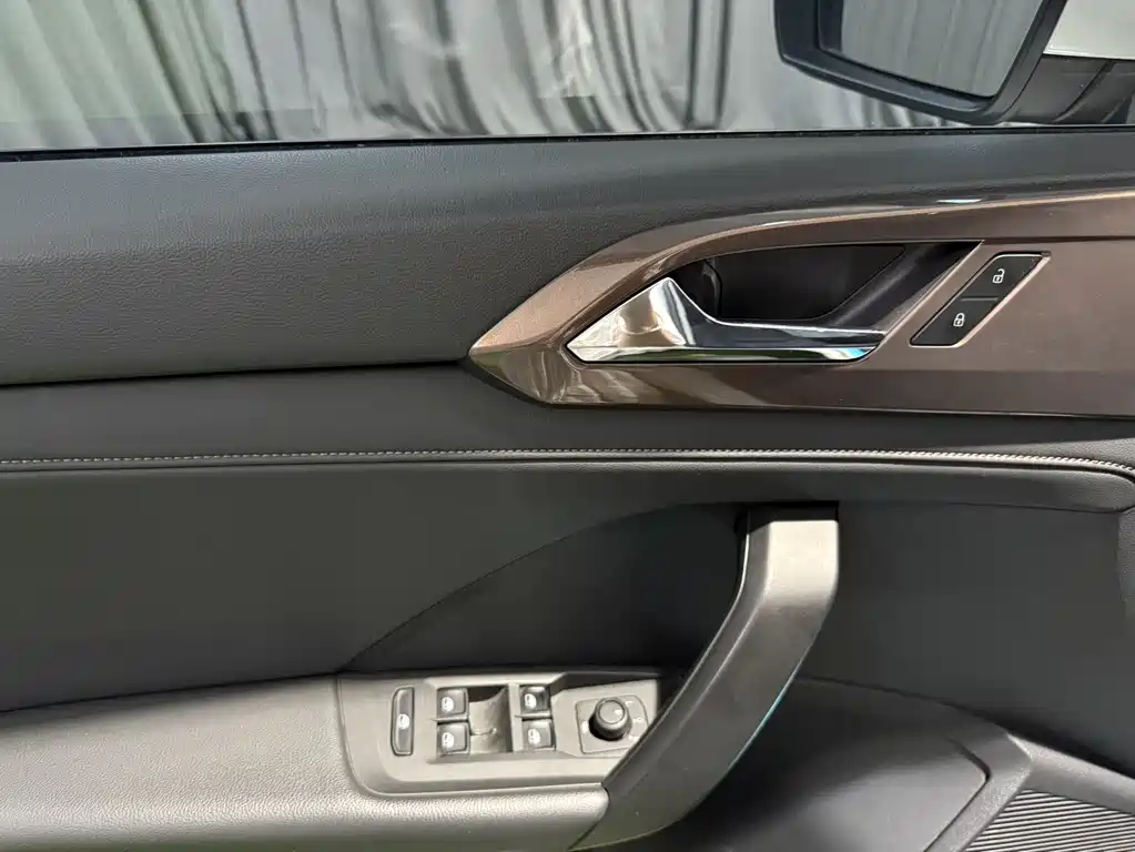 Tuyue 2022 280TSI two-wheel drive luxury version купить на сайте DeffCars