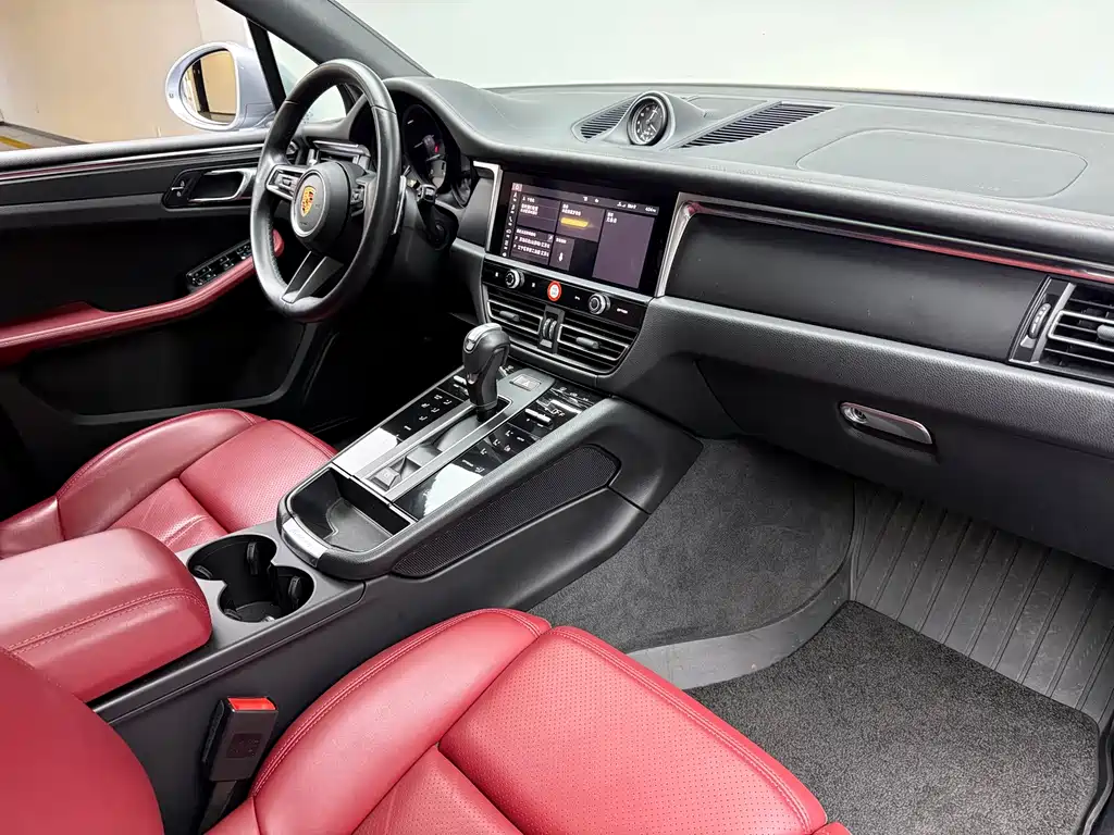 Macan 2023 Macan 2.0T купить на сайте DeffCars