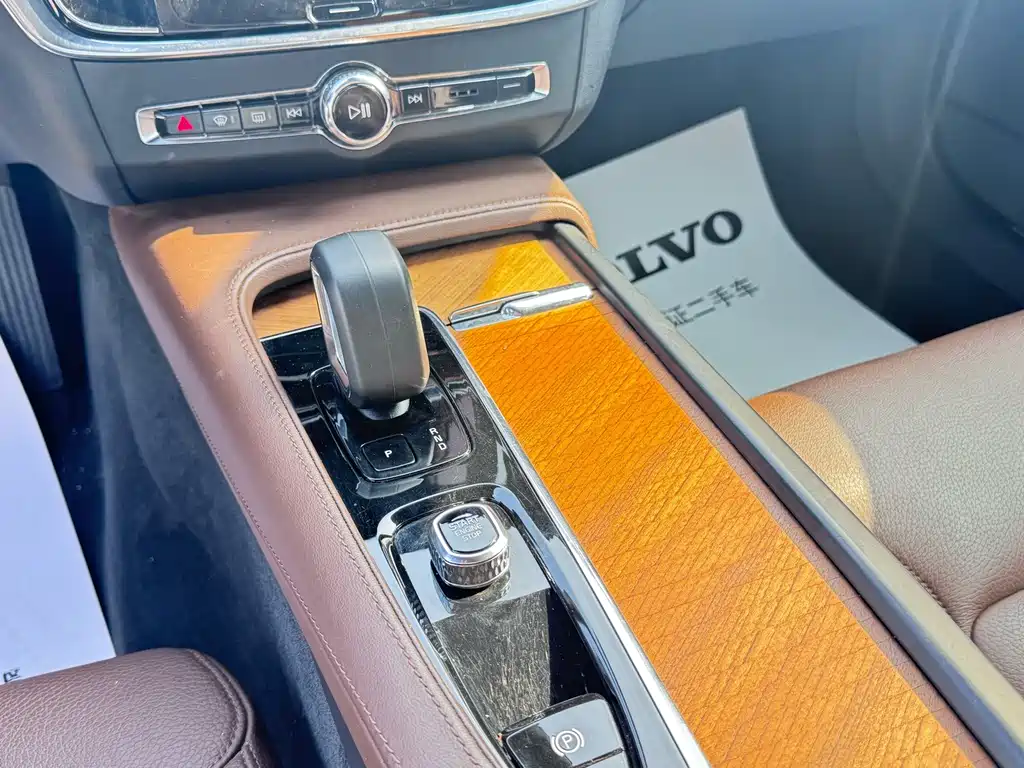 Volvo S90 2024款 B5 智逸豪华版 купить на сайте DeffCars