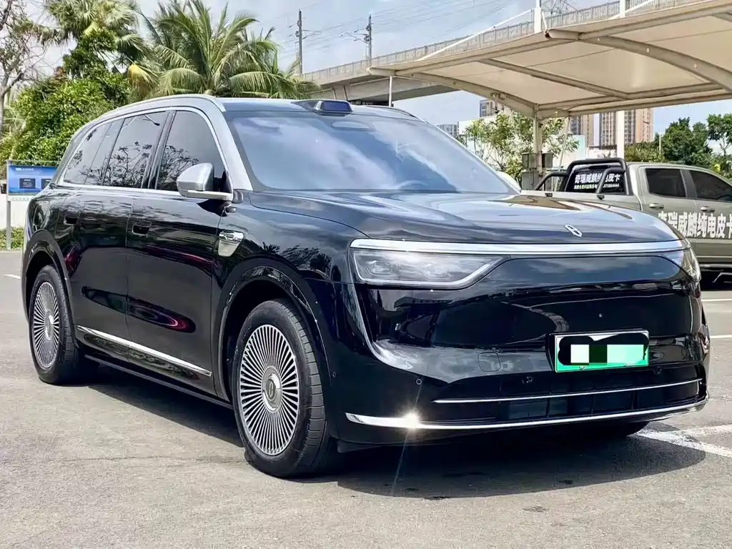 Wenjie M8 2025 extended range Max+ version 53.4kWh 5-seater version купить на сайте DeffCars