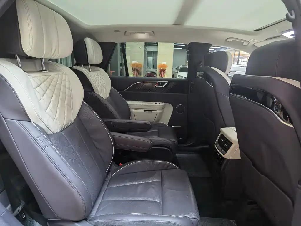 Hongqi E-HS9 2021 model 510km Qichang version six seats купить на сайте DeffCars