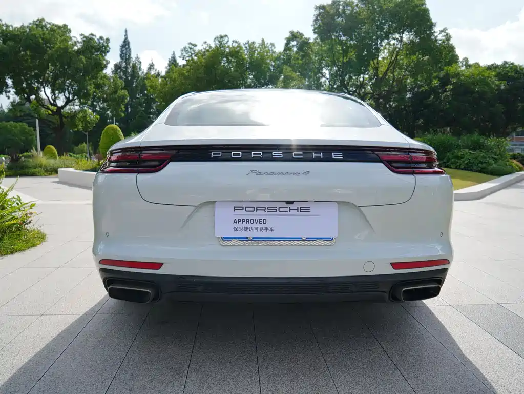 Panamera 2017 Panamera 4 Executive Extended Edition 3.0T купить на сайте DeffCars