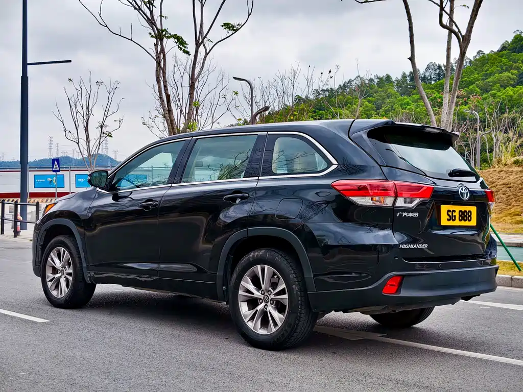 Highlander 2018 2.0T two-wheel drive elite version, 7 seats, National VI купить на сайте DeffCars