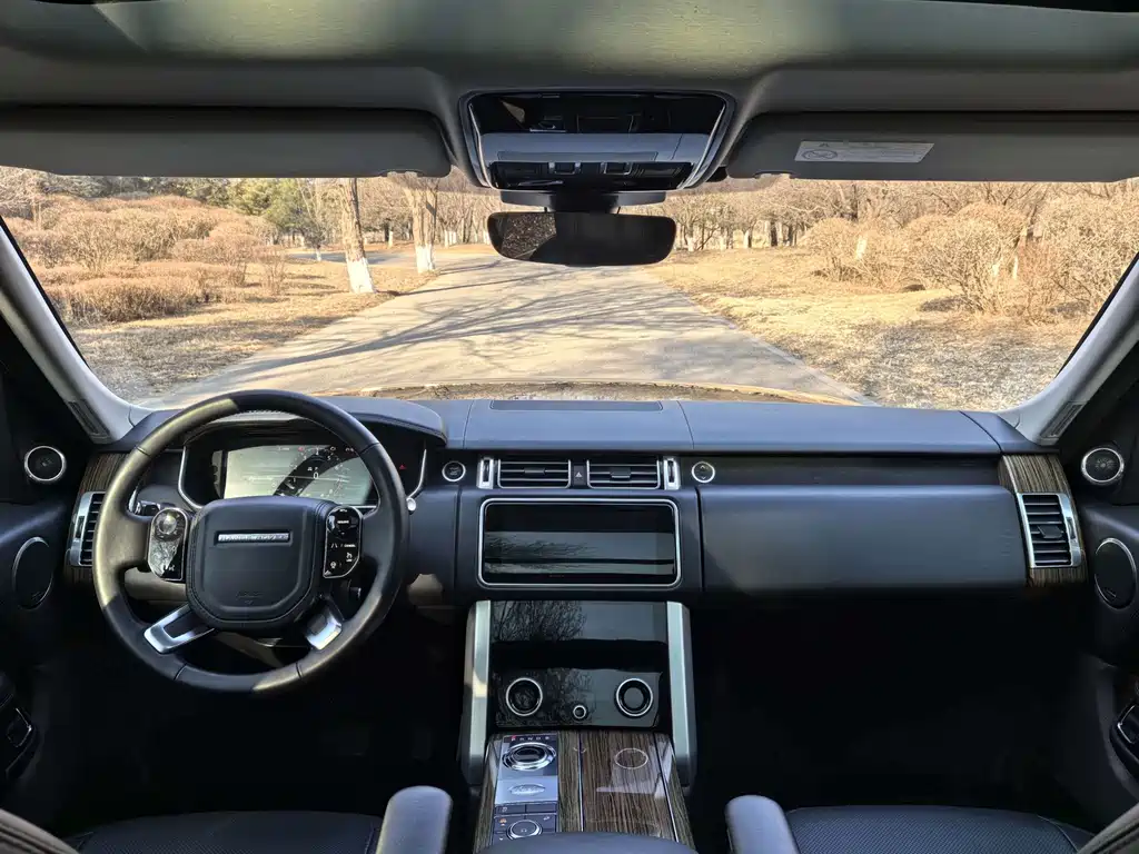 Range Rover 2019 3.0 SC V6 Legendary Extended Edition купить на сайте DeffCars