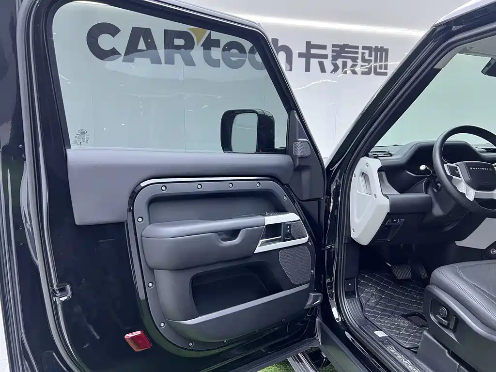 Land Rover Defender 2023 facelift 90 3.0T P400 XS купить на сайте DeffCars