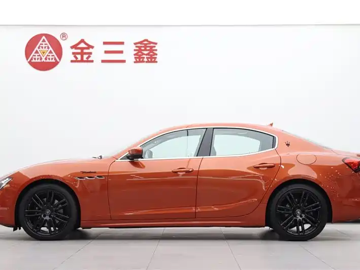 Ghibli 2022 3.0T Modena купить на сайте DeffCars