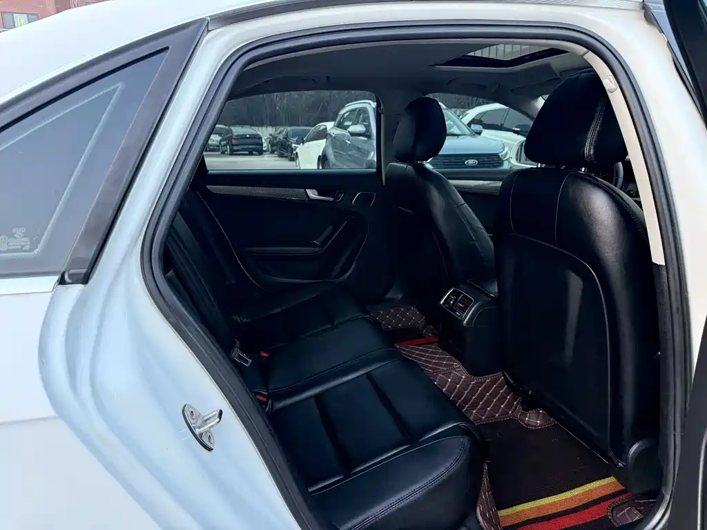 Audi A4L 2011 2.0 TFSI comfort type купить на сайте DeffCars