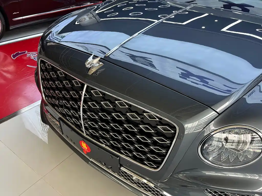 Flying Spur 2024 4.0T V8 Mulliner купить на сайте DeffCars