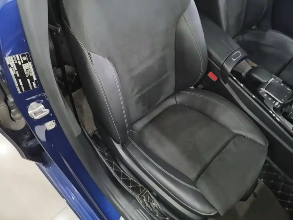 Mercedes-Benz A-Class 2020 Facelift A 200 L Sports Sedan Fashionable купить на сайте DeffCars