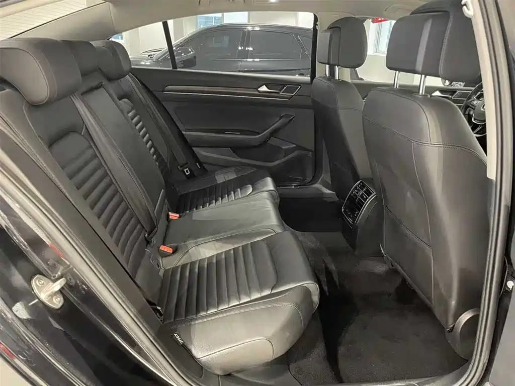 Magotan 2019 330TSI DSG luxury model National VI купить на сайте DeffCars