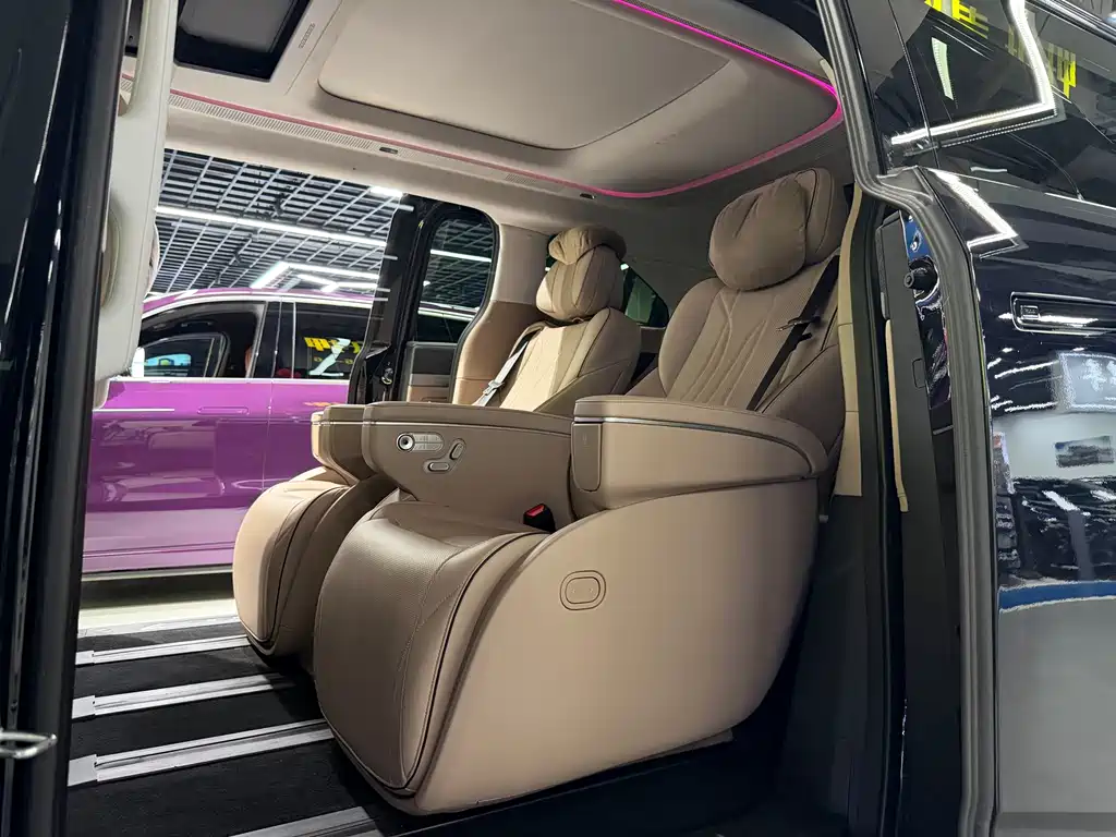 Xpeng X9 2024 702 Super Long Battery Life Pro купить на сайте DeffCars