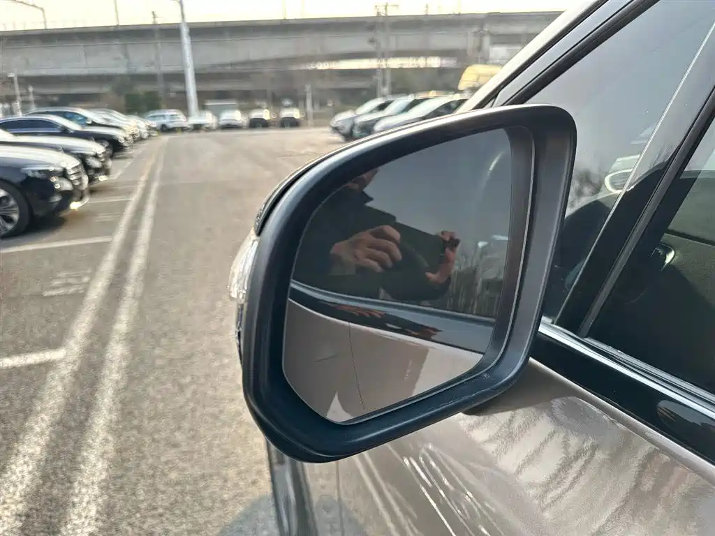 Mercedes-Benz EQE SUV 2023 500 4MATIC купить на сайте DeffCars