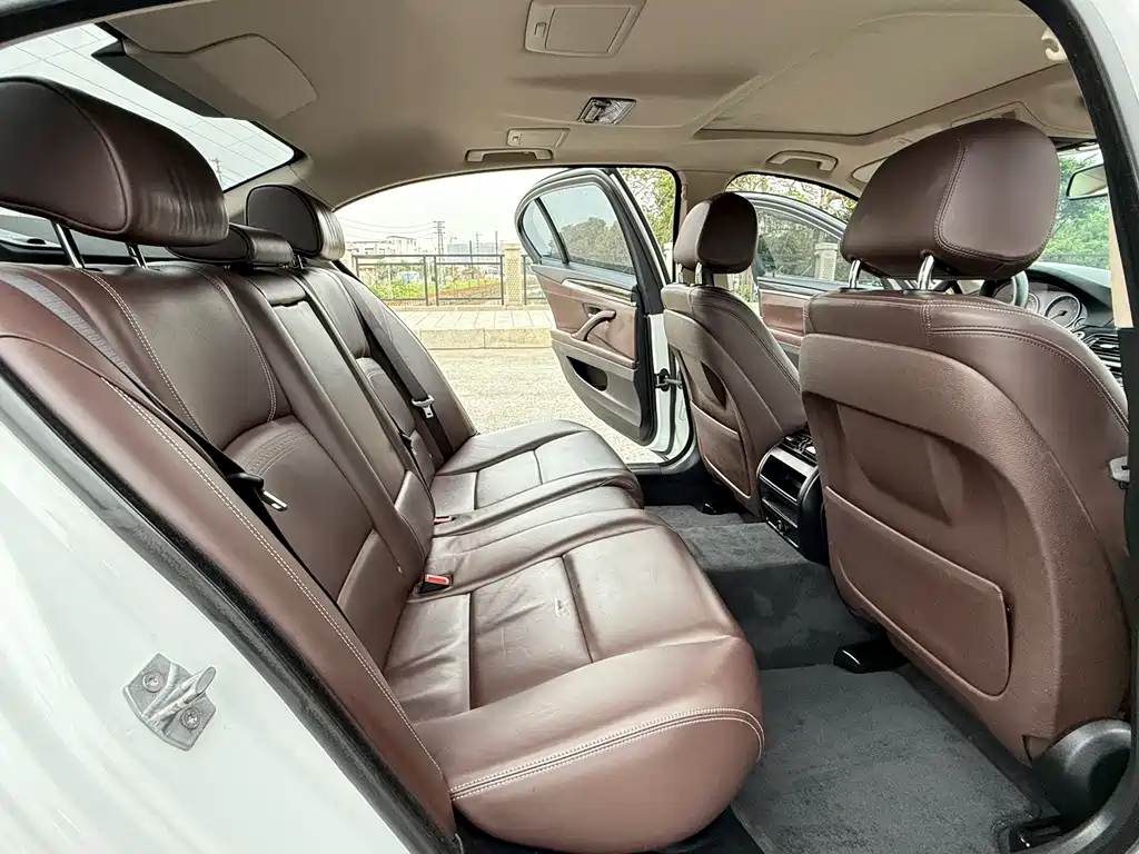 BMW 5 Series 2014 525Li Luxury Design Package купить на сайте DeffCars
