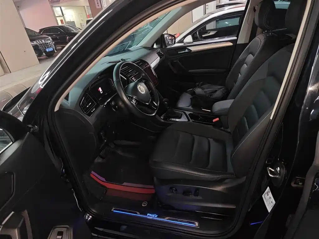 Tiguan L New Energy 2020 430PHEV Plug-in Hybrid Premium Edition купить на сайте DeffCars