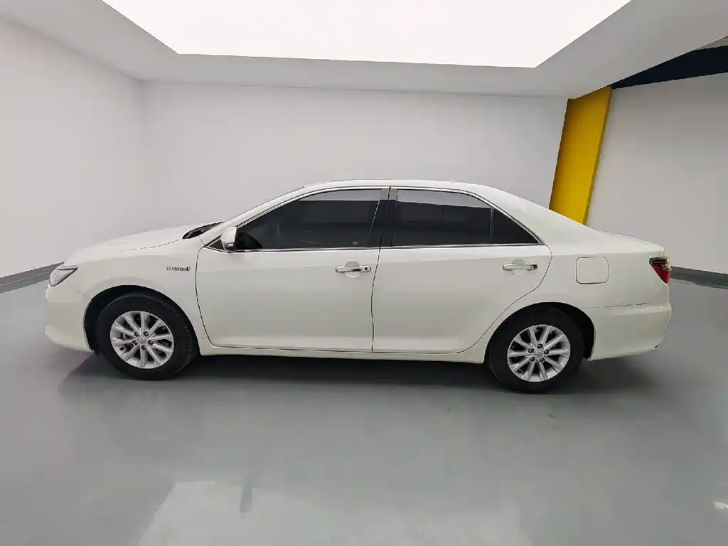 Camry 2016 Dual Engine 2.5HG 10th Anniversary Deluxe Navigation Edition купить на сайте DeffCars
