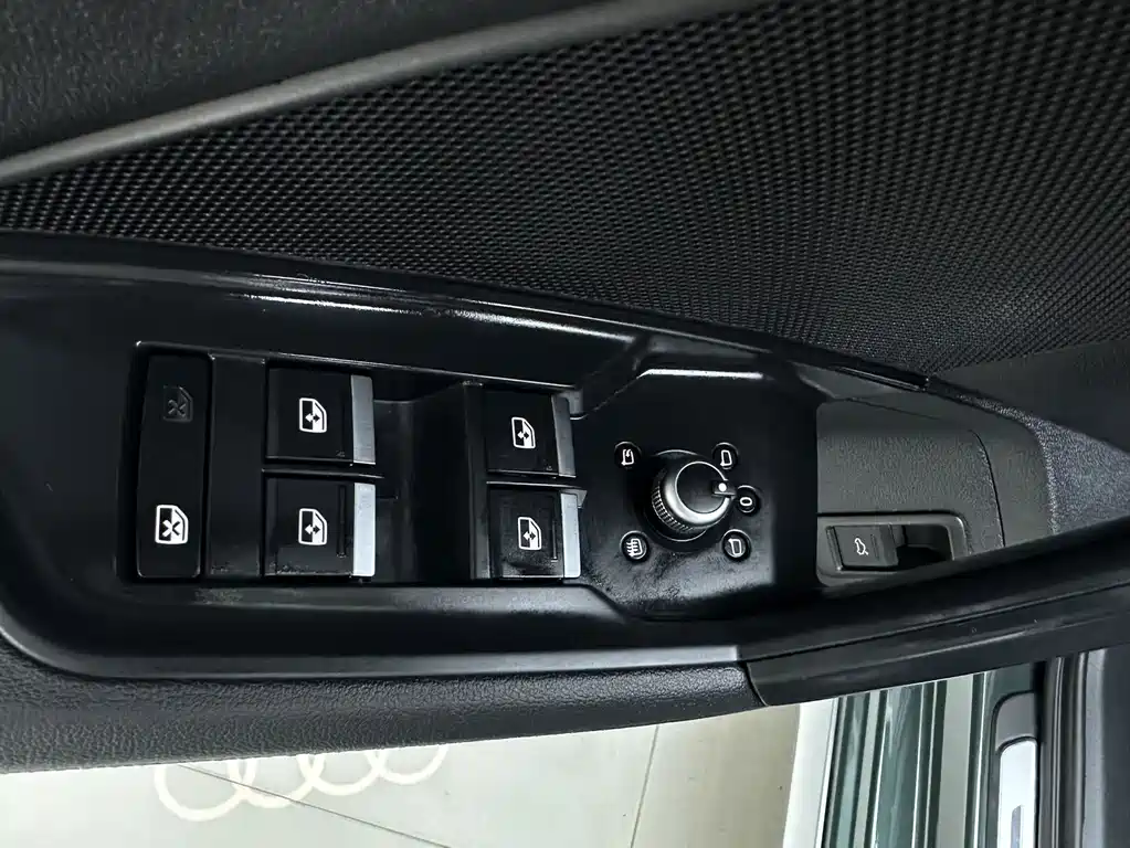 Audi A3 2023 facelift A3L Limousine 35 TFSI fashionable and sporty купить на сайте DeffCars