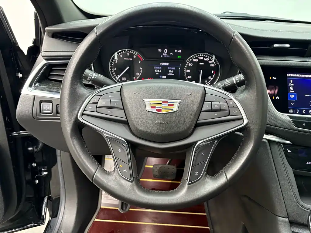 Cadillac XT5 2022 2.0T two-wheel drive luxury model купить на сайте DeffCars