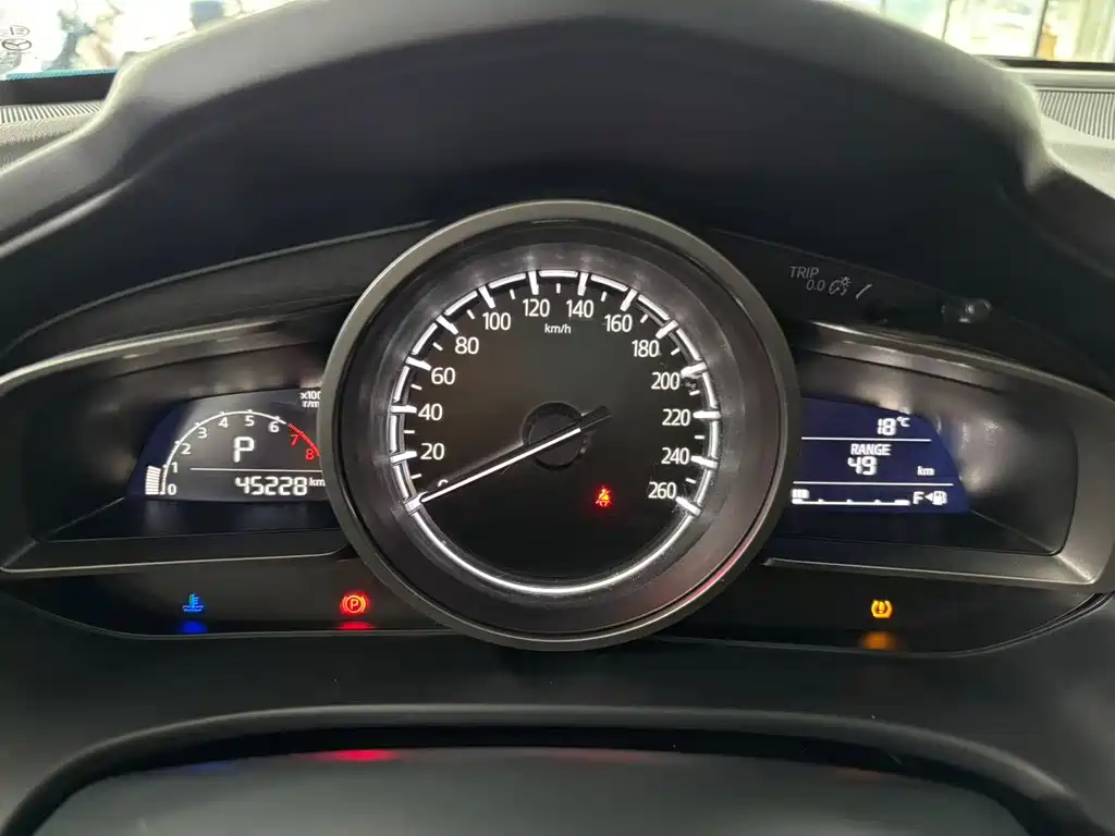 Mazda CX-4 2021 2.0L automatic two-wheel drive Blue Sky Exploration Edition купить на сайте DeffCars