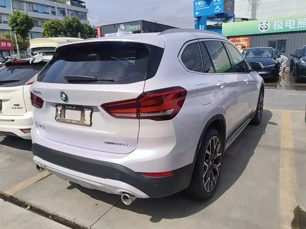 BMW X1 2022 facelift xDrive25Li exclusive model купить на сайте DeffCars
