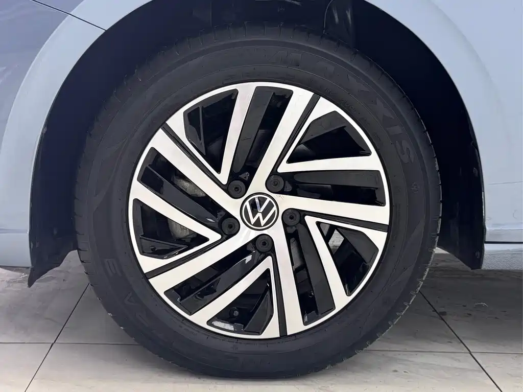Lavida 2023 1.5L automatic 5 million version купить на сайте DeffCars