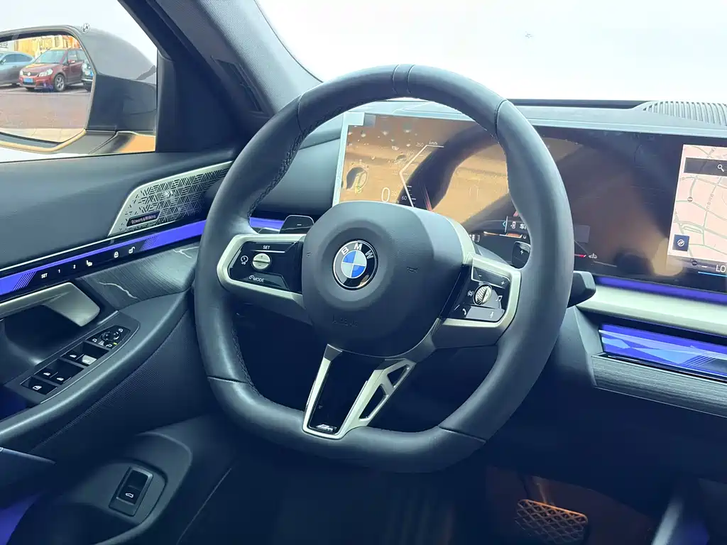 BMW 5 Series 2024 530Li Exclusive M Sports Package купить на сайте DeffCars
