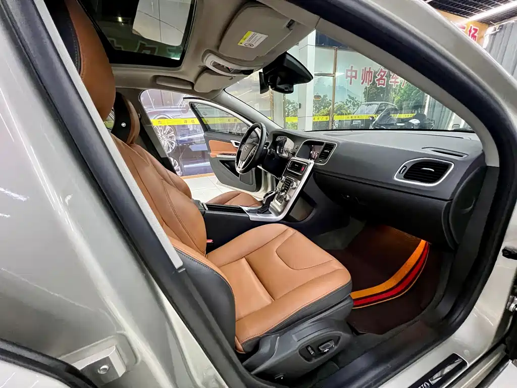 Volvo S60 2019 S60L T3 Smart Edition купить на сайте DeffCars