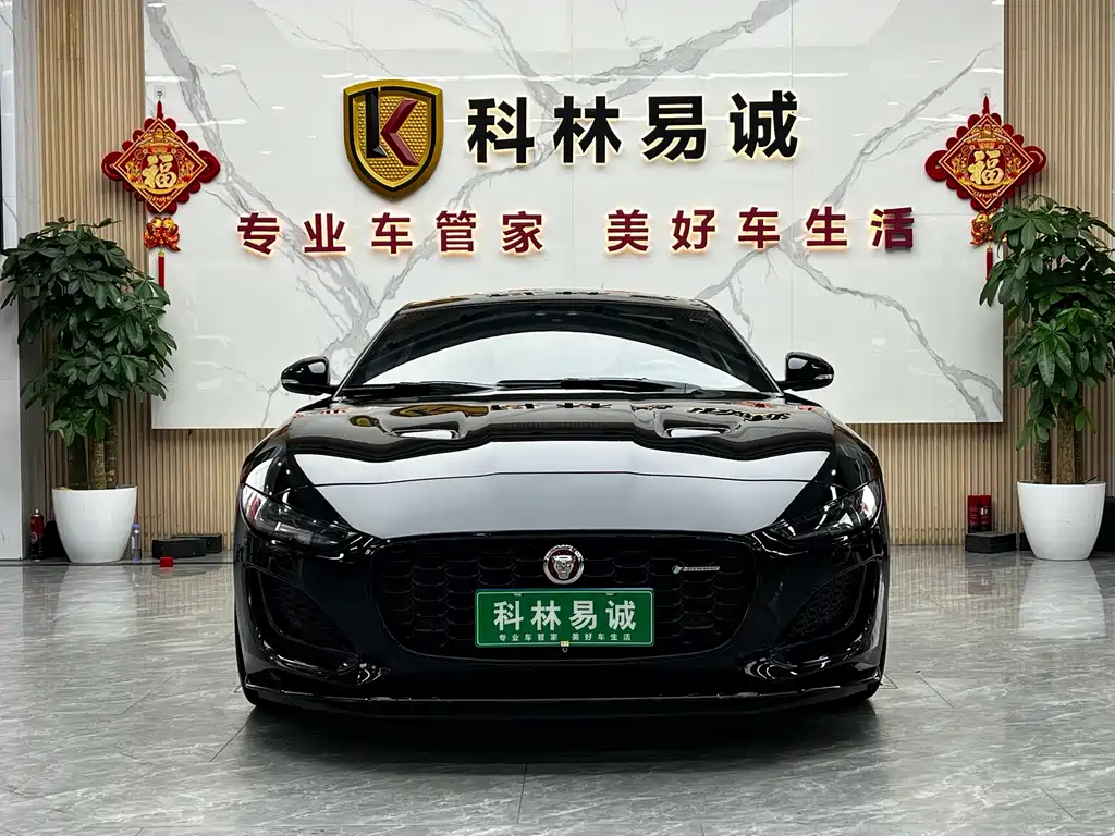 Jaguar F-TYPE 2023 P300 hardtop version R-DYNAMIC BLACK купить на сайте DeffCars