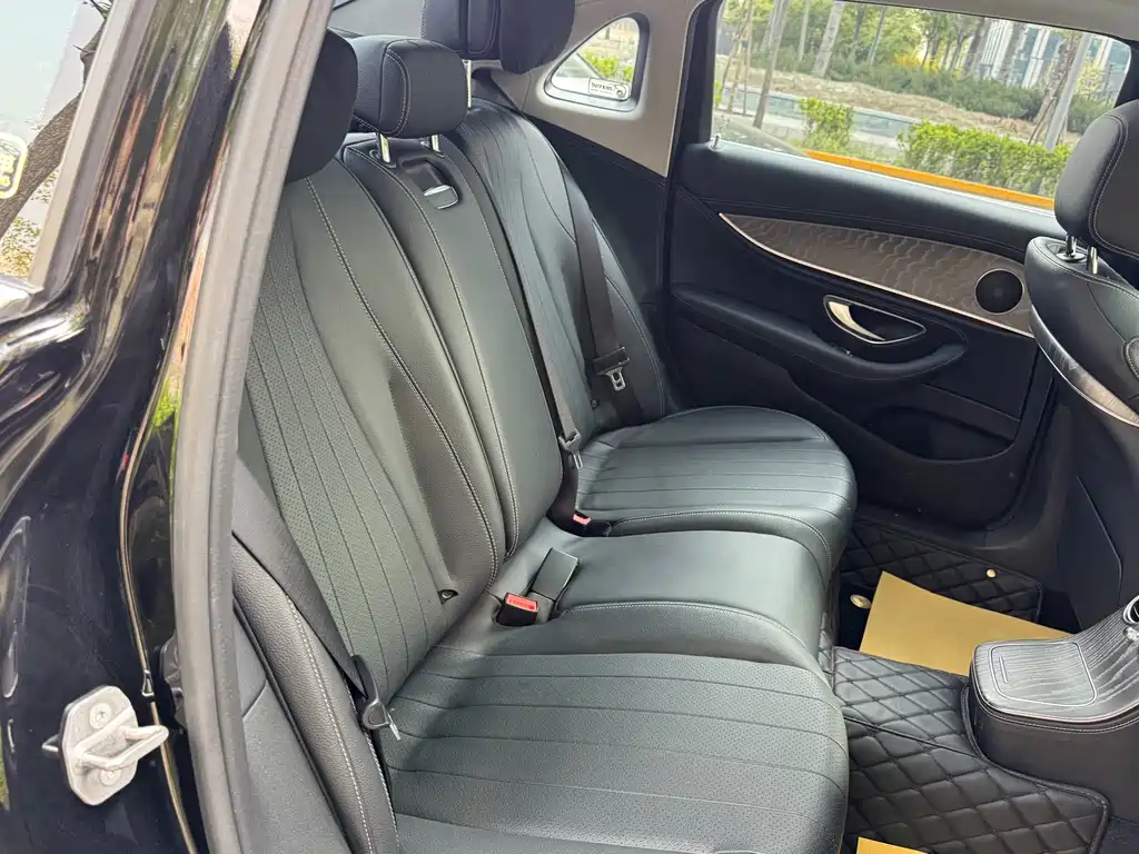 Mercedes-Benz E-Class 2022 E 260 L купить на сайте DeffCars