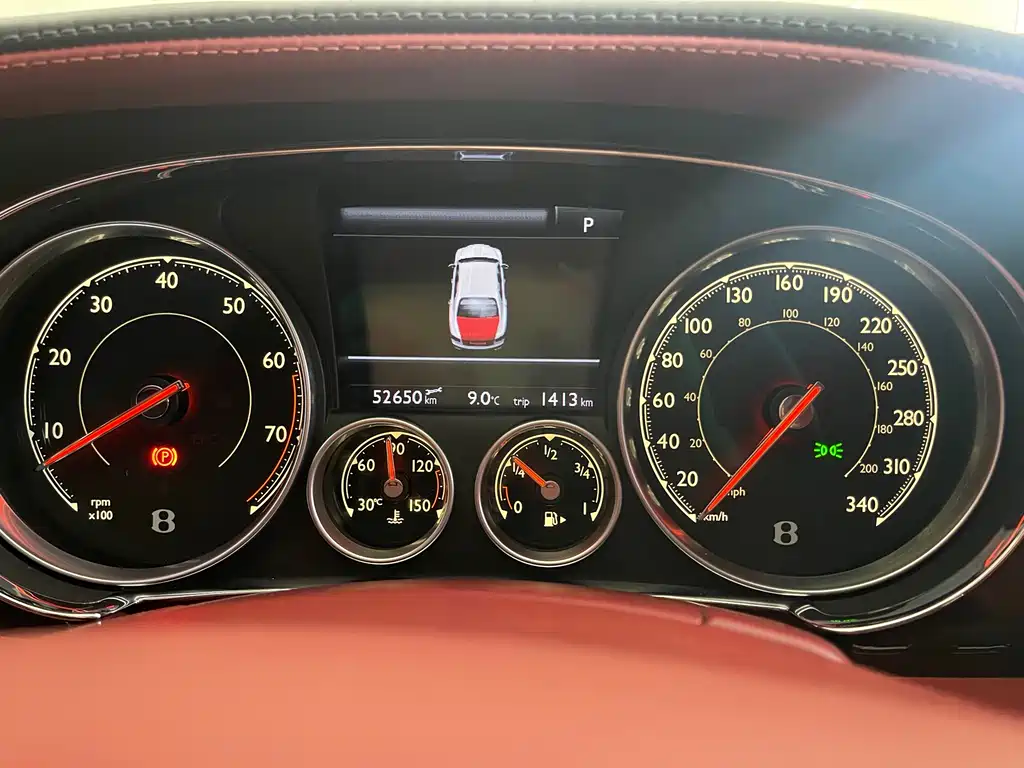 Flying Spur 2017 4.0T V8 Standard Edition купить на сайте DeffCars