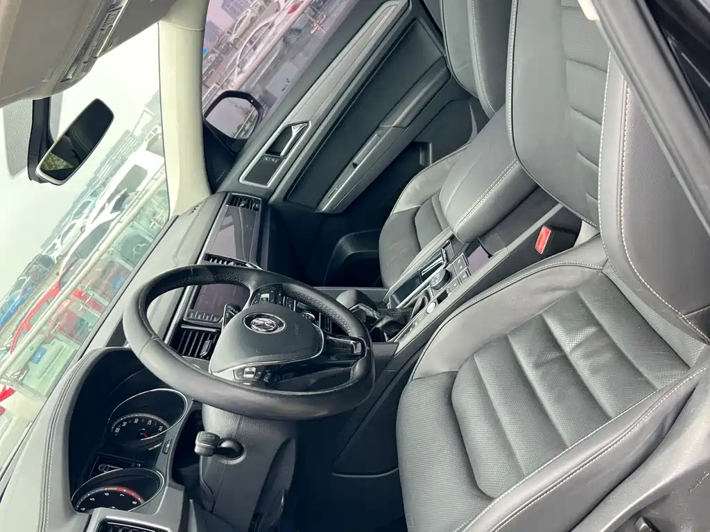 Touron 2017 380TSI four-wheel drive luxury version купить на сайте DeffCars