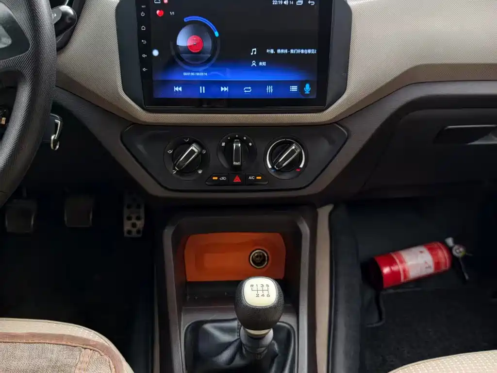 Wuling Hongguang 2019 1.5L S Standard National VI LAR купить на сайте DeffCars