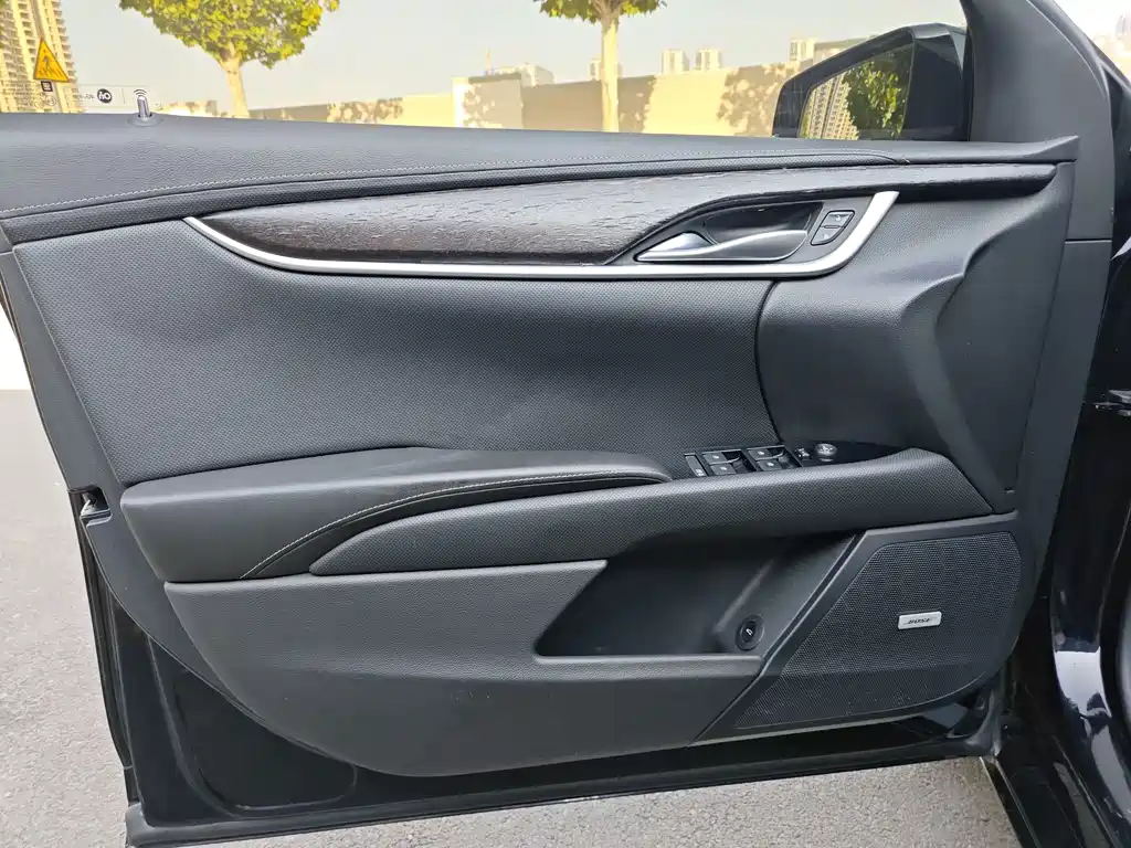 Cadillac XTS 2018 28T Elite купить на сайте DeffCars