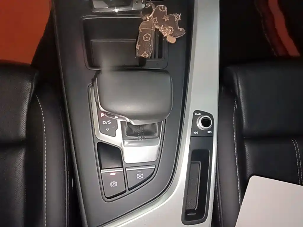 Audi A4L 2022 40 TFSI Fashionable and Dynamic купить на сайте DeffCars