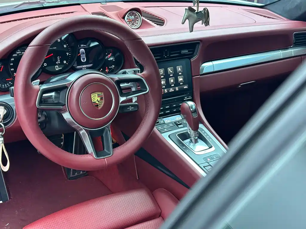 Porsche 911 2016 Carrera 3.0T купить на сайте DeffCars
