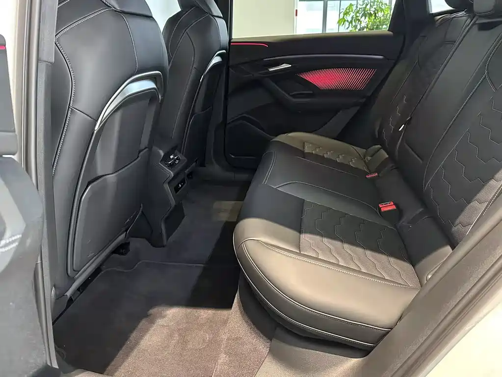 Audi Q6L e-tron 2026 first pilot version купить на сайте DeffCars