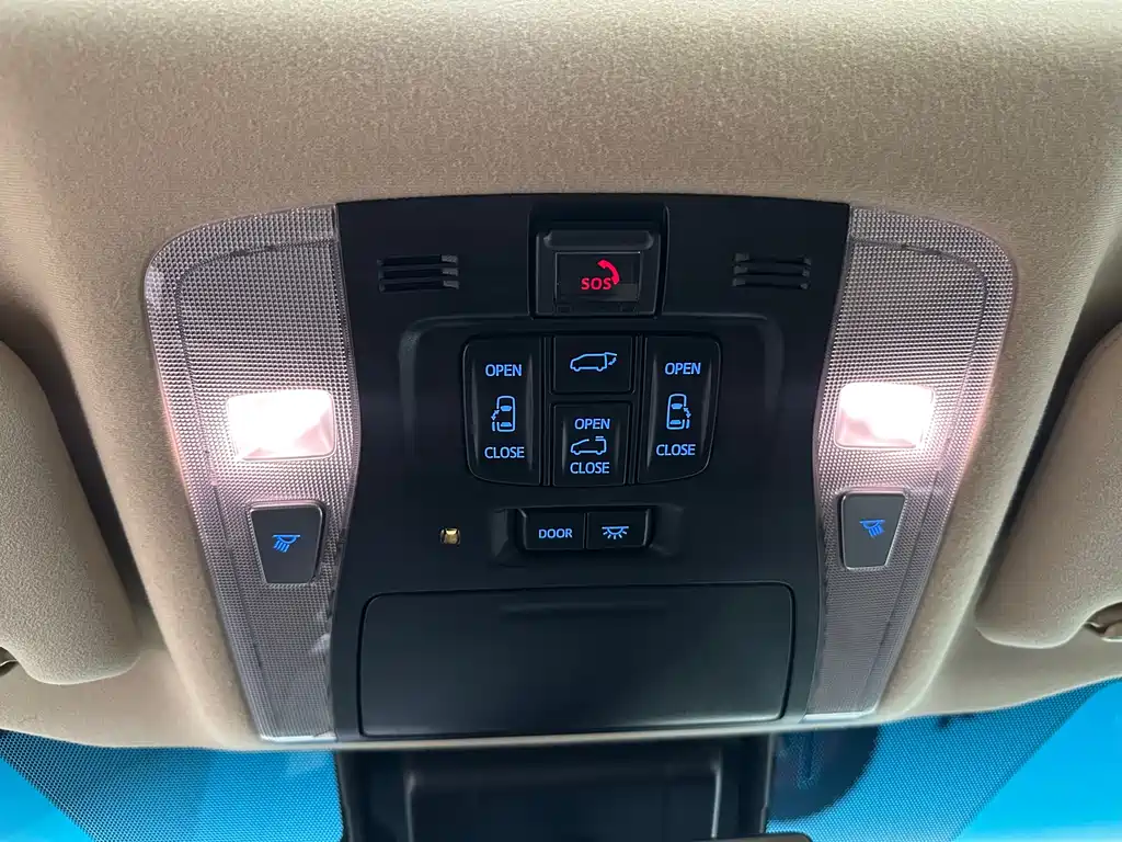 Wilfa 2021 Crown Dual Engine 2.5L HV Premium Edition купить на сайте DeffCars