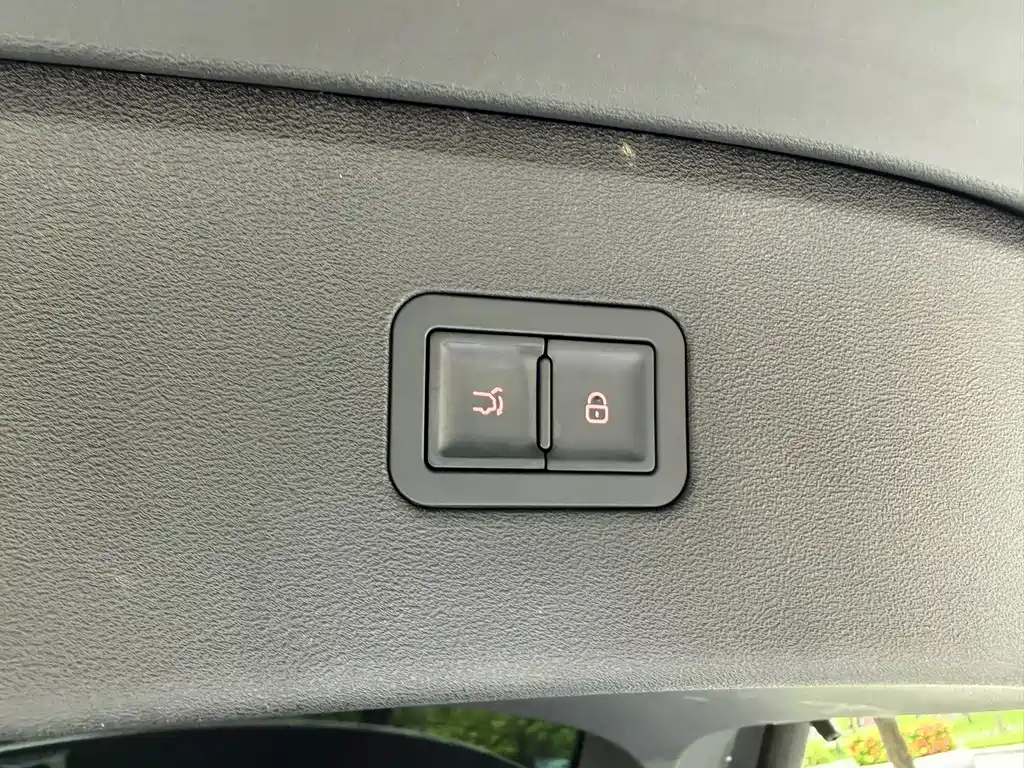 Hiace 06 2025 EV 605 Pilot Pro Edition купить на сайте DeffCars