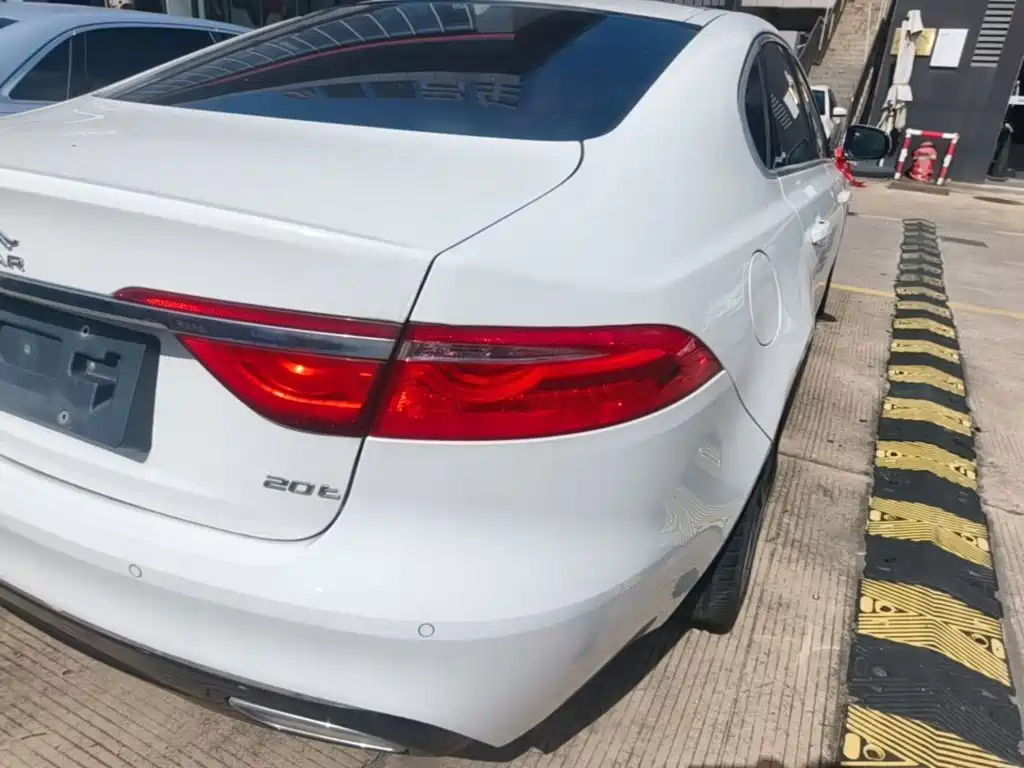 Jaguar XFL 2019 XFL 2.0T 200PS 2WD Elite Edition купить на сайте DeffCars