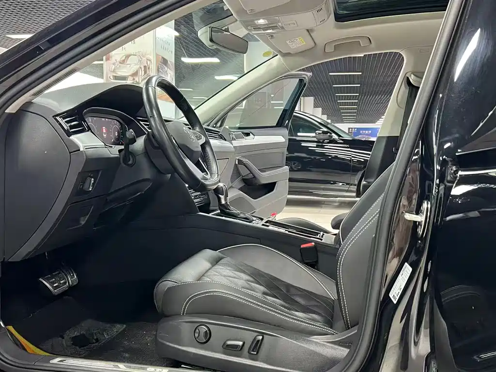 Magotan GTE plug-in hybrid 2022 GTE luxury model купить на сайте DeffCars