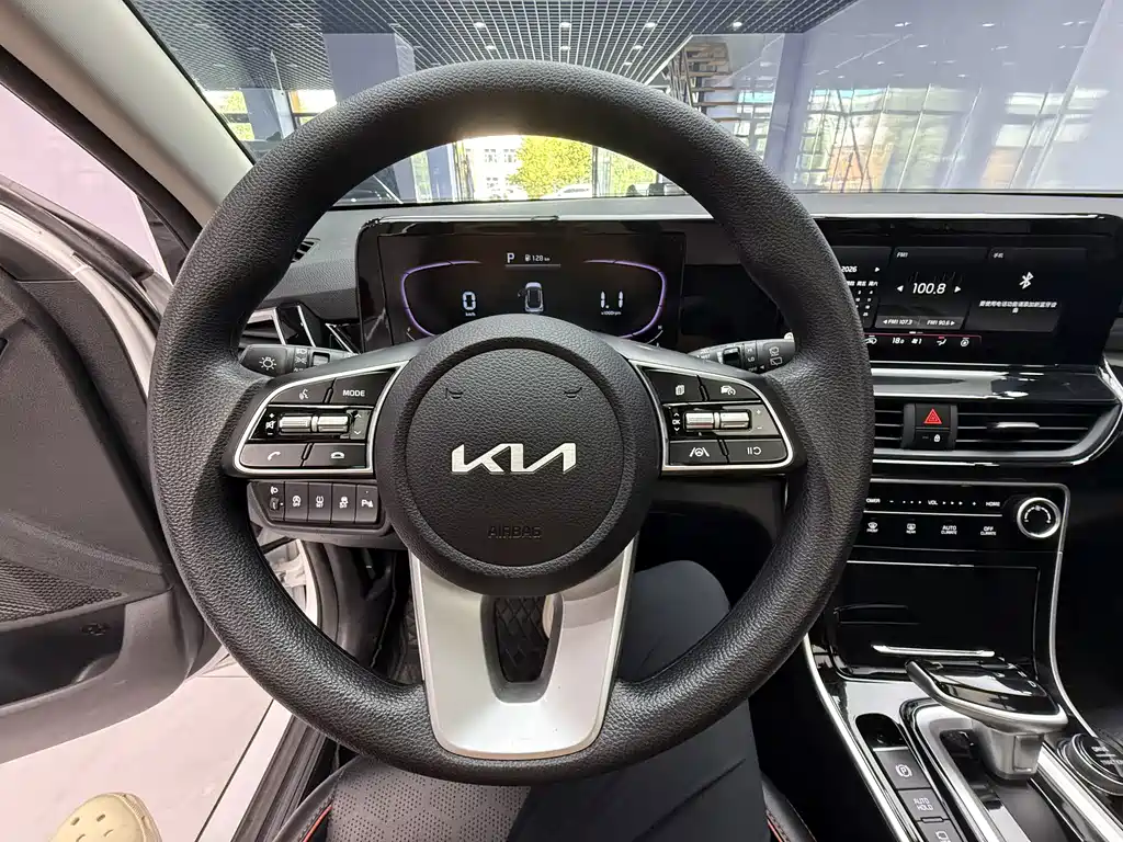 Seltos 2023 1.5L CVT luxury version купить на сайте DeffCars