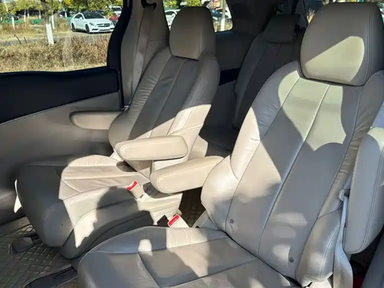 Buick GL8 2017 25S luxury model National V купить на сайте DeffCars