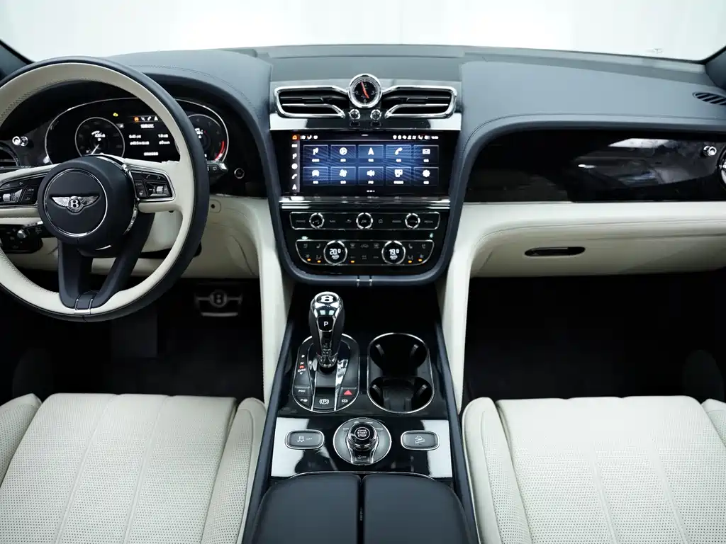 Bentayga 2021 4.0T V8 купить на сайте DeffCars