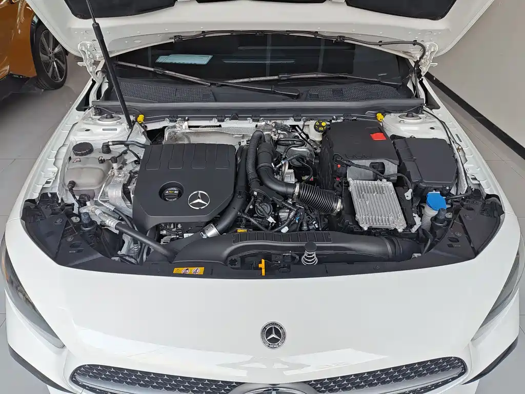 Mercedes A-Class 2025 A200L Fashion Edition купить на сайте DeffCars